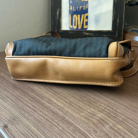 Vintage FENDI 1980s Pequin crossbody bag with tan leather trim and strap - Picture 7 of 13